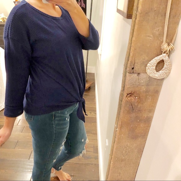 Gyft large NWT waffle knit cozy tie front blue top - Picture 2 of 4